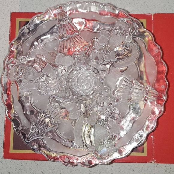 NIB Gorham Crystal Dessert Plate. North Pole Express. 8 1/2" - Picture 3 of 4